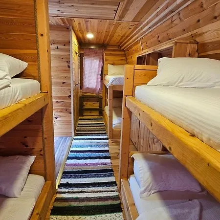 Appartement Peaks Of Prokletije à Gusinje Extérieur photo